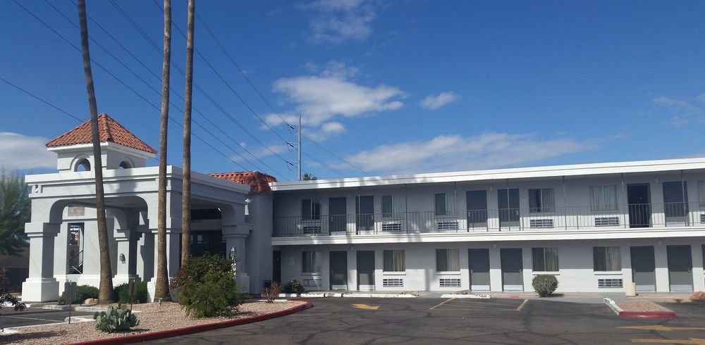 Extend-A-Suites Phoenix Exterior photo