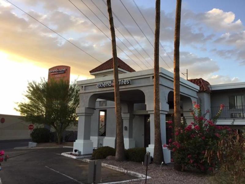 Extend-A-Suites Phoenix Exterior photo