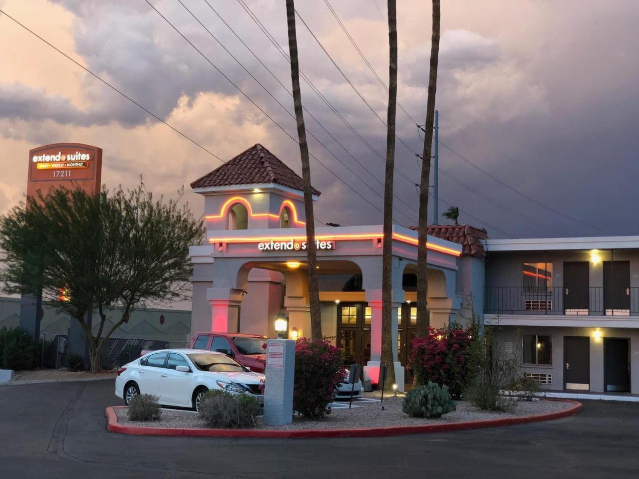 Extend-A-Suites Phoenix Exterior photo